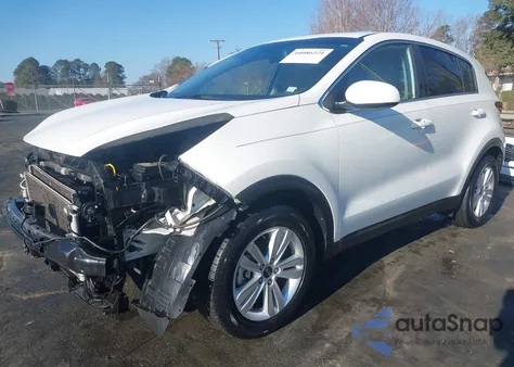 2018 Kia Sportage Lx z USA, uszkodzony, nr VIN KNDPM3AC5J7310876
